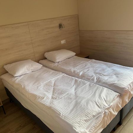 Ludowa Restauracja & Noclegi Kietrz المظهر الخارجي الصورة