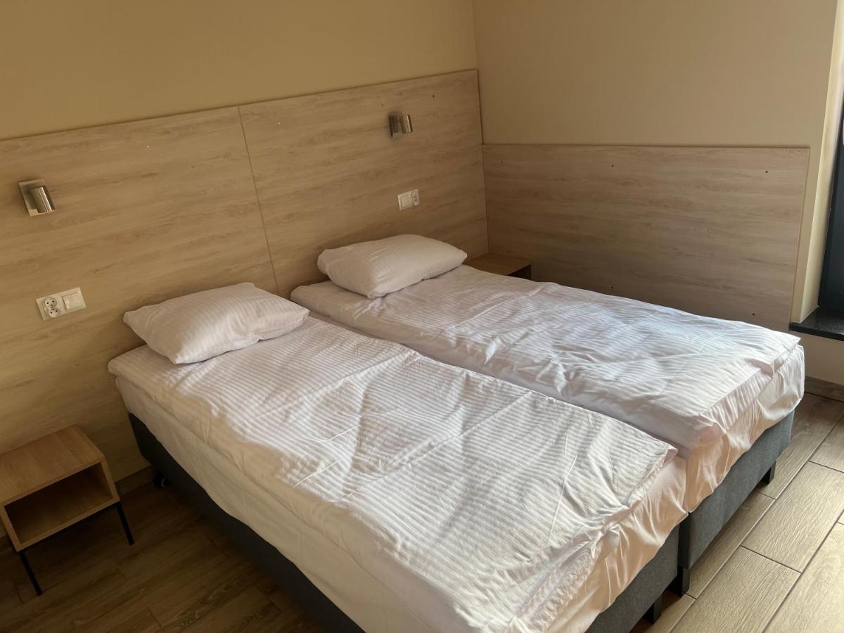 Ludowa Restauracja & Noclegi Kietrz المظهر الخارجي الصورة